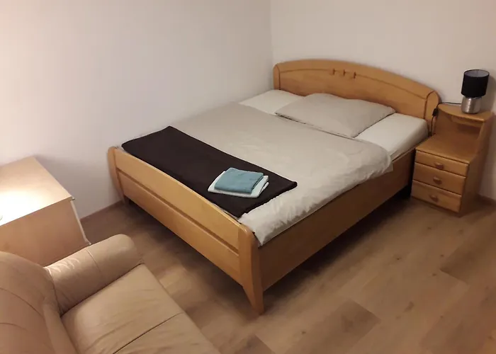 Apartment Top 11 Zentrum Mit 2 Schlafzimmer Bestrooms Eu